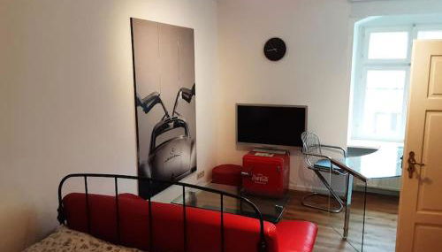 Alfred First - Foto 2