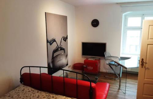 Alfred First - Foto 2