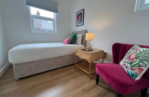 2025 Award Winner Liverpool Cherry House - 4 Bedrooms - Foto 61