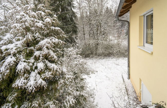 Pretty Holiday Home in Suhl Right Next to the Forest - Foto 36