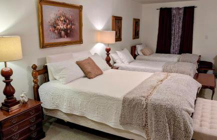 Midway Manor - Private Events, Weddings, Reunions - Foto 53