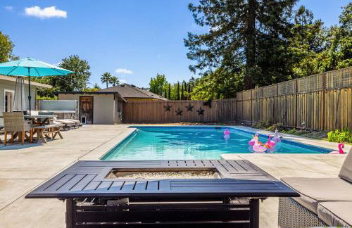 Happy House Getaway - Pool, Hot Tub & Wine Country - Foto 61