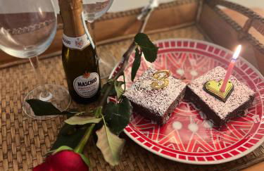 Spacious 130 sqm Luxury Apartment - 2 Bathrooms - Central Station & Old Town - Foto 31