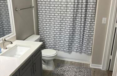 Serene 1BR Magnolia Retreat Relax & Explore - Photo 10