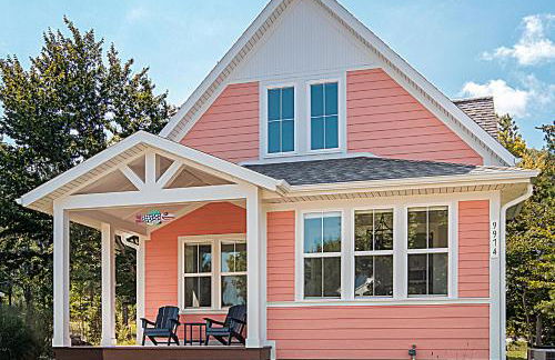 Coho Cottage, Village of Empire MI, Steps from SBD - Foto 1