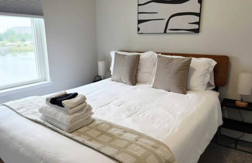 Warrenville Retreat 4BR 3 Bath Townhouse - WV2 - Foto 49