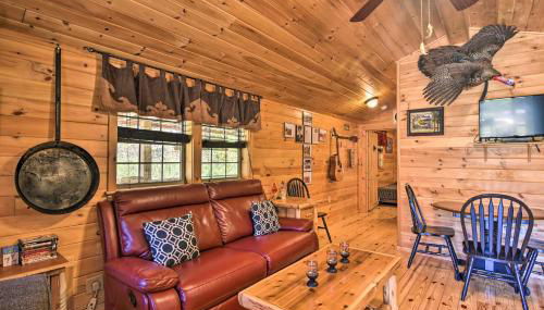 Parsons Semper Fi Cabin with Fire Pit! - Foto 4