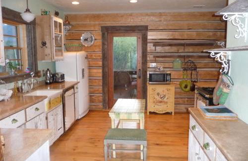 Schoolhouse Cabin - Foto 8