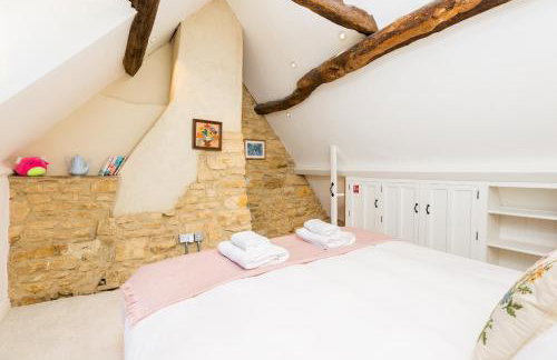 Wold House 18th century Cottage Barn - Pass the Keys - Photo 19