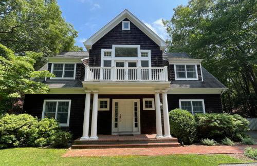 4 bedroom East Hampton home with large heated pool - Foto 25