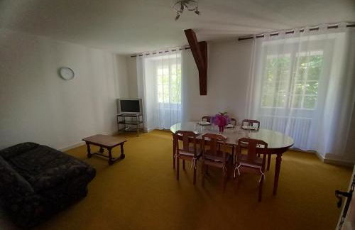 L Escapade Parodienne - Foto 3