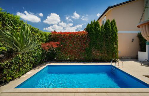 Luka with Private Pool - Foto 8