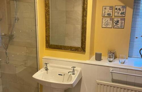 Barn End a spacious cottage set in mature grounds - Foto 10