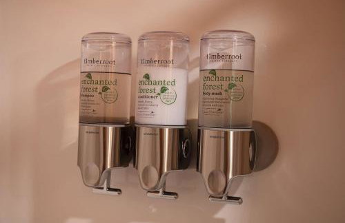 Lena Cabin Wooded Tiny Cabin - Hot Tub - Foto 16