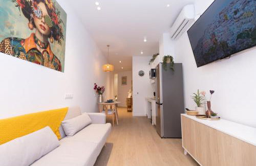 Apartment Casa Novi - Close to Beach, City Center & Metro - Photo 2