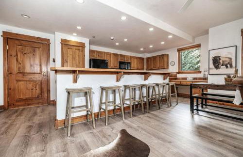 Luxurious Condo Gated Community Pool Hot Tubs - Foto 15