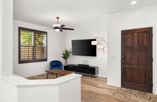 Irvine Inn Love - Lovely Furnished 3-bed Home in Woodbury - Foto 5