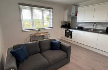 The Loft and The Den Apartments - Photo 9