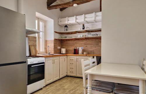 Alekos Cozy Stone 2BR Home Karya Center - Photo 6