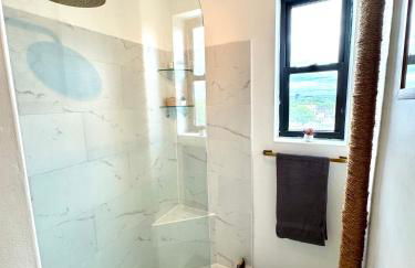 Sunny Jersey City 1BR, 25 min to NYC, 15min to EWR, King Bed, Hammock & Park Views - Foto 21