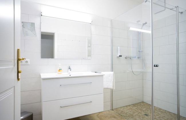 Central Lake View Suites Villa Julia by we rent - Foto 31