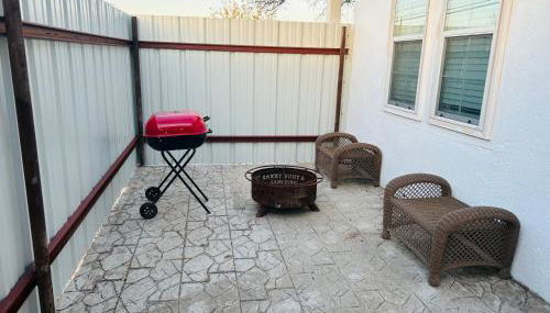 #1 - 5BR 1BA - Unit A - Private Entire Home - WiFi - Foto 2