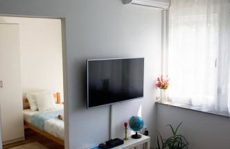 Meridian Apartment , 300m to Bus Terminal, Fast Wifi & Airport Transf - Photo 10