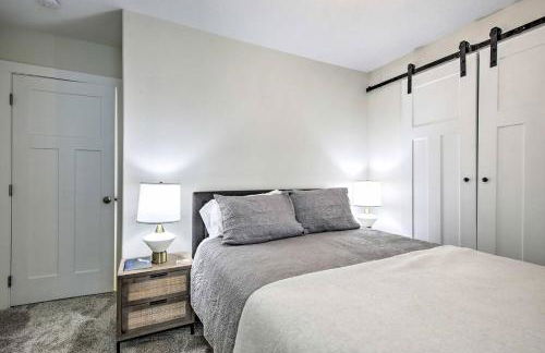 The Moby House Coastal Retreat with Ocean Views & Hot Tub - Foto 22