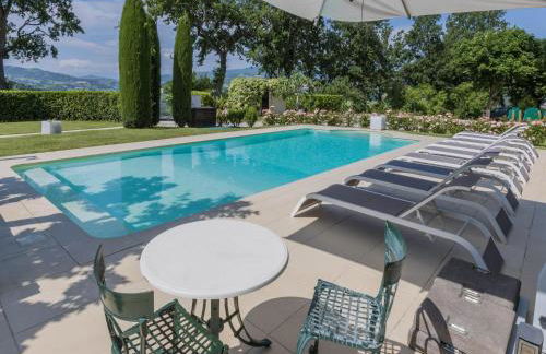 Scenic villa with heated pool - Foto 2