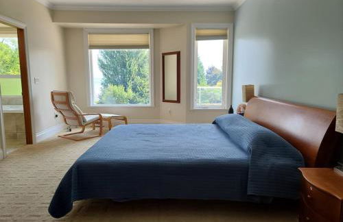 Expansive Dual-Kitchen Retreat - Foto 2