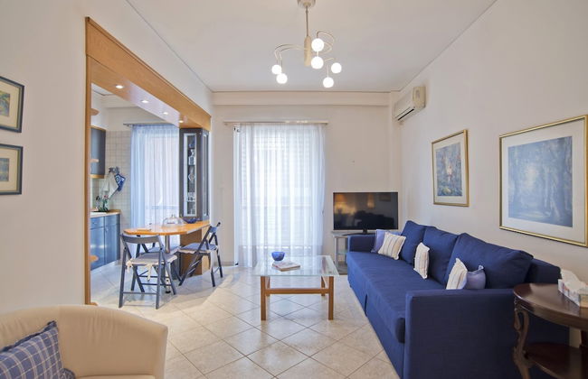 Blue Nest in Dafni With 1 Bedrooms and 1 Bathrooms - Foto 1