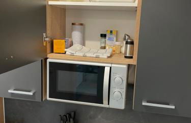 Prime Host Lovely Apartment - Photo 15