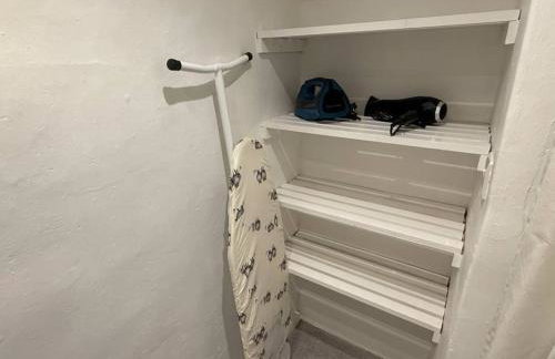 Swan Cottage, 5-Bedroom, Canal View, River, Private gardens, Free Parking's, WiFi, Oxford - Photo 40