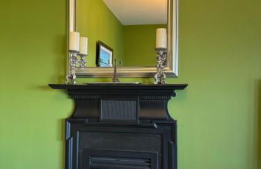 The Beach Front Apartment, Amazing Frontline Sea Views - Foto 8