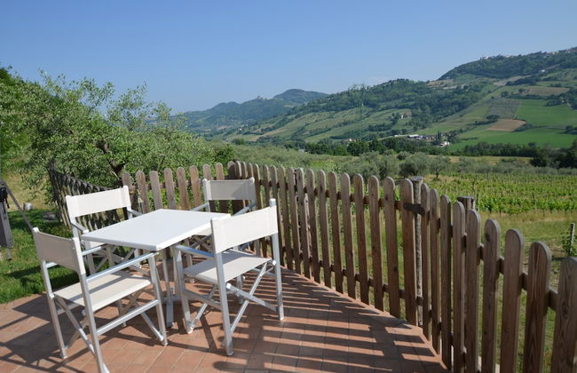 Lovely Holiday Home in Monte Colombo on Farm - Foto 1