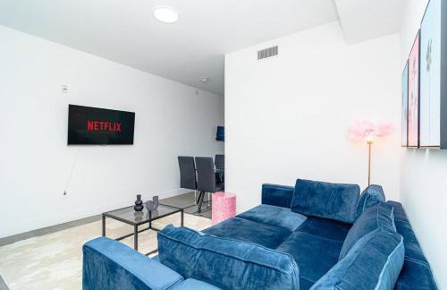 Modern 1BR Suite with King Bed Near Brickell, Downtown & Wynwood - Foto 14
