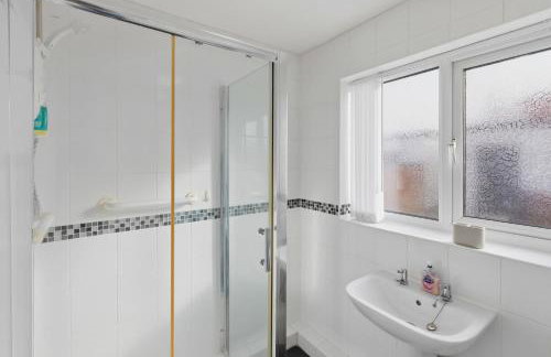 Chester Contractor House, Sleeps 7, Saltney, Games - Foto 2