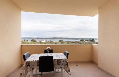 Simplistic Apartment in Neviđane near Sea Beach - Foto 34