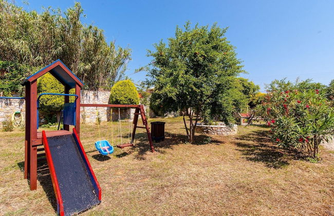 Villa Tzina Large Private Pool Walk to Beach A C Wifi Car Not Required - 1604 - Foto 41