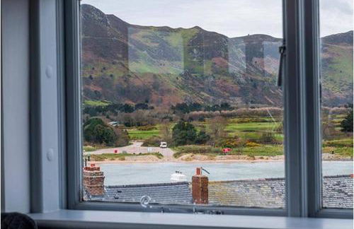 Deganwy Tower Apartment - Photo 30