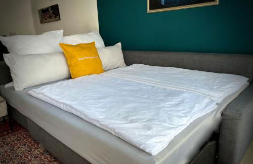 Living at Saarpartments -AdultsOnly- 2 Bedrooms, Kitchen - Business & Holiday Apartments for Long- and Short term Stay, 3 min to Train Station, Secure E-Bike Parking! - Foto 15