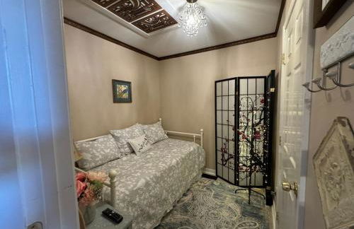 Romantic Getaway or Family Vacay with Mountain Views & Hot Tub - Foto 36