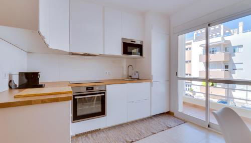 Apartamento Al Sakia 2bdr com piscina e ar condicionado - Foto 4, stove, toaster