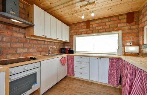 3 Bedroom Lovely Home In Jelenscak - Foto 6