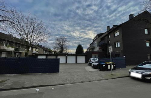 MA Apartments - Free Parking, Free WiFi, Relax & Coffee, - Photo 16