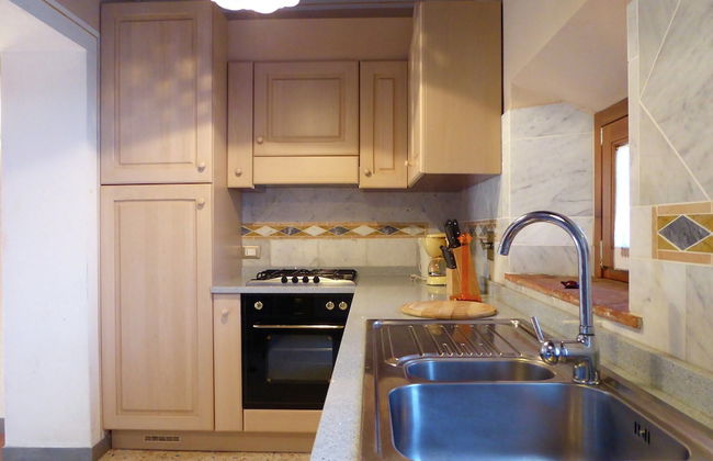 Holiday Home in Montecarelli With Pool - Photo 7