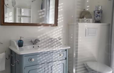 BALTHAZAR IPHOFEN, ohne Frühstück, nähe MARKTPLATZ, KNAUF GIPS KG und ConneKT, Weingut Wirsching, TV mirroring 55" Zoll, Wifi, mit Garten & Terrassen - Foto 4