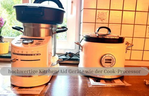 Lodge of Africa - einzigartige Themenzimmer, eingezäunten Garten, Sauna, Whirlpool & Kamin, Hunde willkommen, Gasgrill, voll ausgestattete Küche, großer Essbereich, Hamburg & Stade in der Nähe - Photo 18