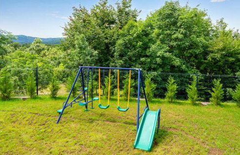 Amazing Home In Jurdani - Foto 18