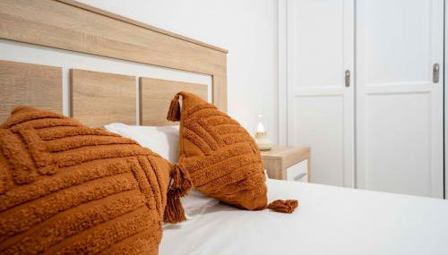 Acogedor apartamento de dos dormitorios a 50 metros del mar y a 5 minutos al Aeropuerto Tenerife Sur - Foto 2